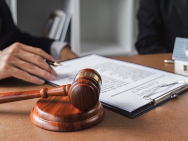 5 Unsurpassed Reasons to Hire a Real Estate Attorney Today - Alves Radcliffe