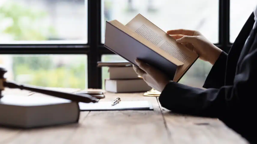 Business and Commercial Law Essentials for California Companies - Alves Radcliffe